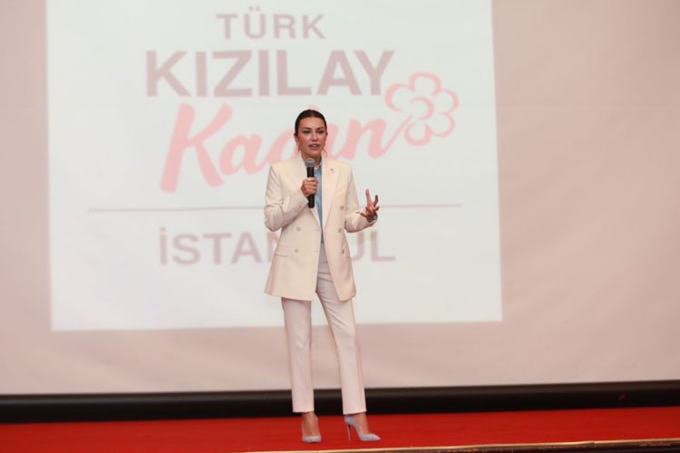 İstanbul Büyükşehir Kadın Başkanı Nilhan Kösen Ayan